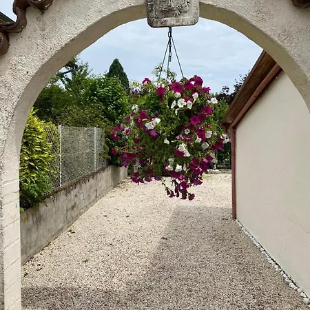 Maison Atypique Avec Un Grand Terrain !Animaux Bienvenus !Wifi Netflix Ecran Plat 4K Les Forges  Extérieur photo